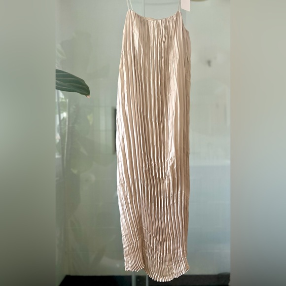 Hudson North summer crinkle dress | size M - Picture 4 of 4